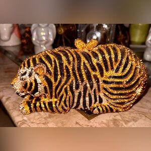 Rhinestone tiger purse w/ chain